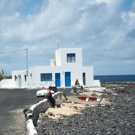 Sleeps 4 Wifi * La Costa